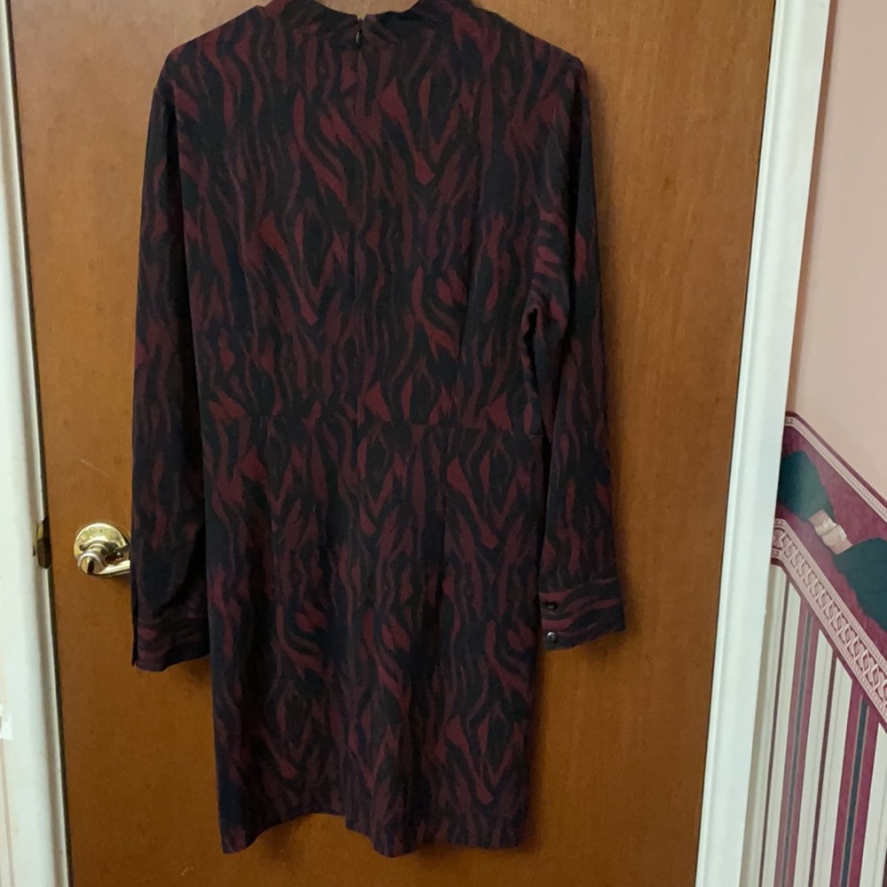 Dress - Picture 2 of 2